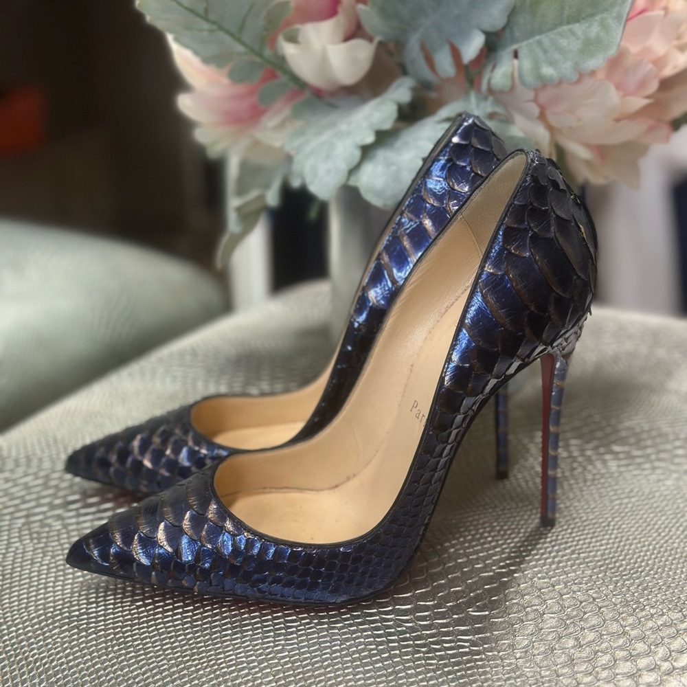 Christian Louboutin Python So Kate Pumps (Blue/Black Exotic)